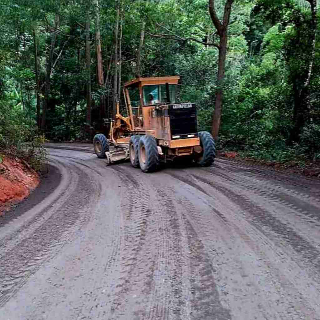 Foto reprodução da obra de pavimentação da Estrada do Imigrante com Revsol em 2019