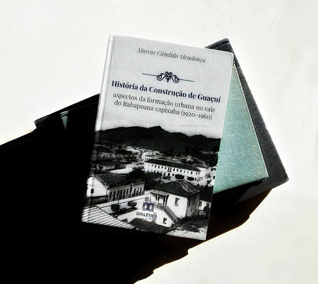 Capa do livro História da construção de Guaçuí