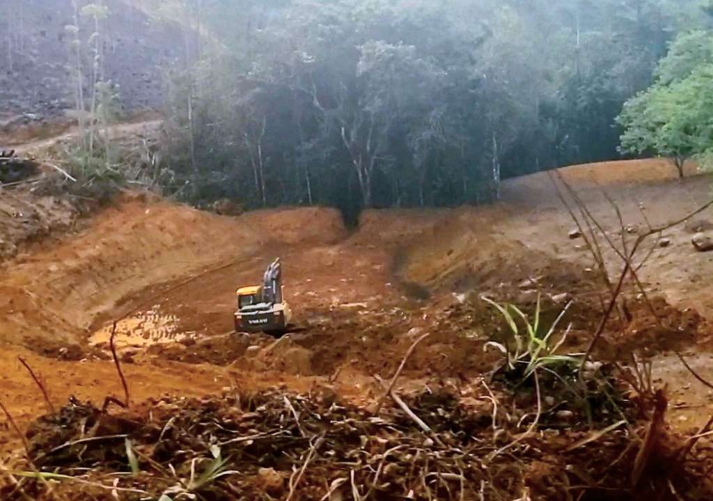 Loteamento em Valsugana Velha licenciado pela Prefeitura e que acabou sendo autuado pelo Estado por irregularidades ambientais. Foto: Divulgação