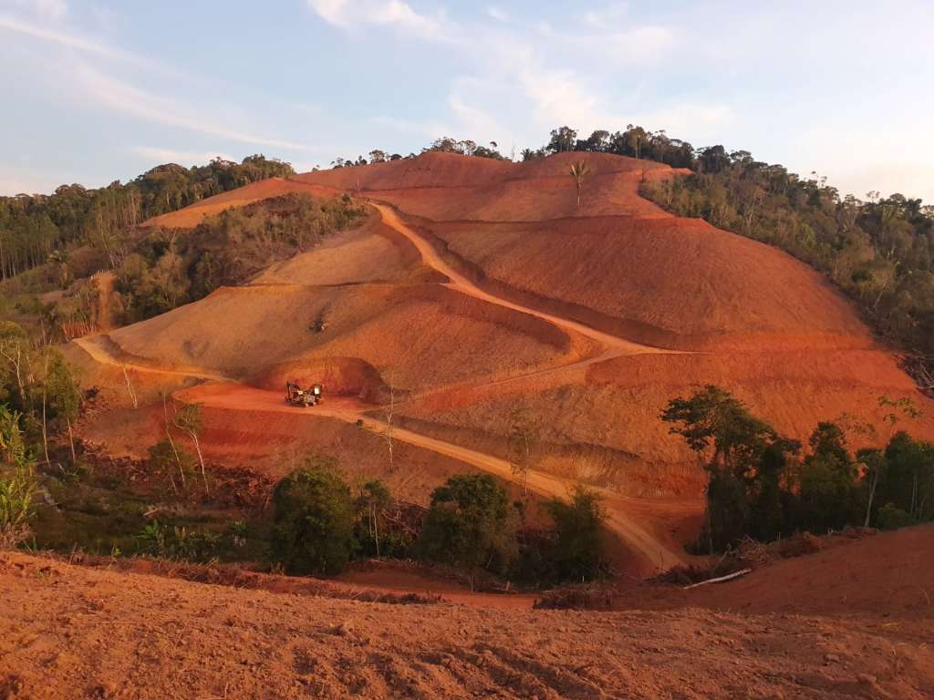 A imobiliária tem dispensa de licenciamento dada pela Prefeitura, mas provocou devastação ao infringir leis ambientais. Foto: Divulgação